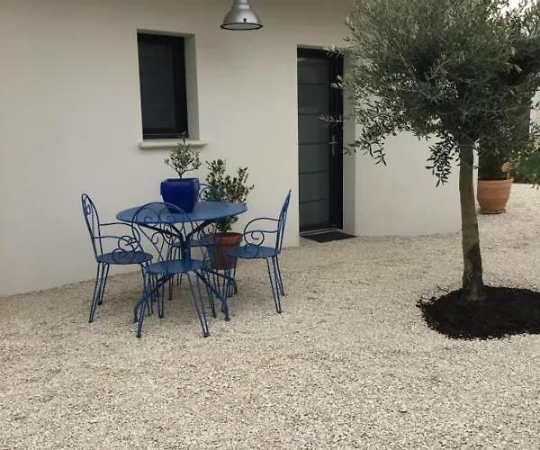 Проживание в семье Le Logis De De 34m2 *