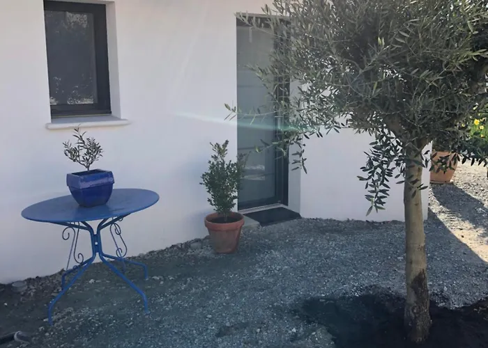 Проживание в семье Le Logis De De 34m2 *